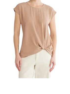 Korye Twist Front High/low Top